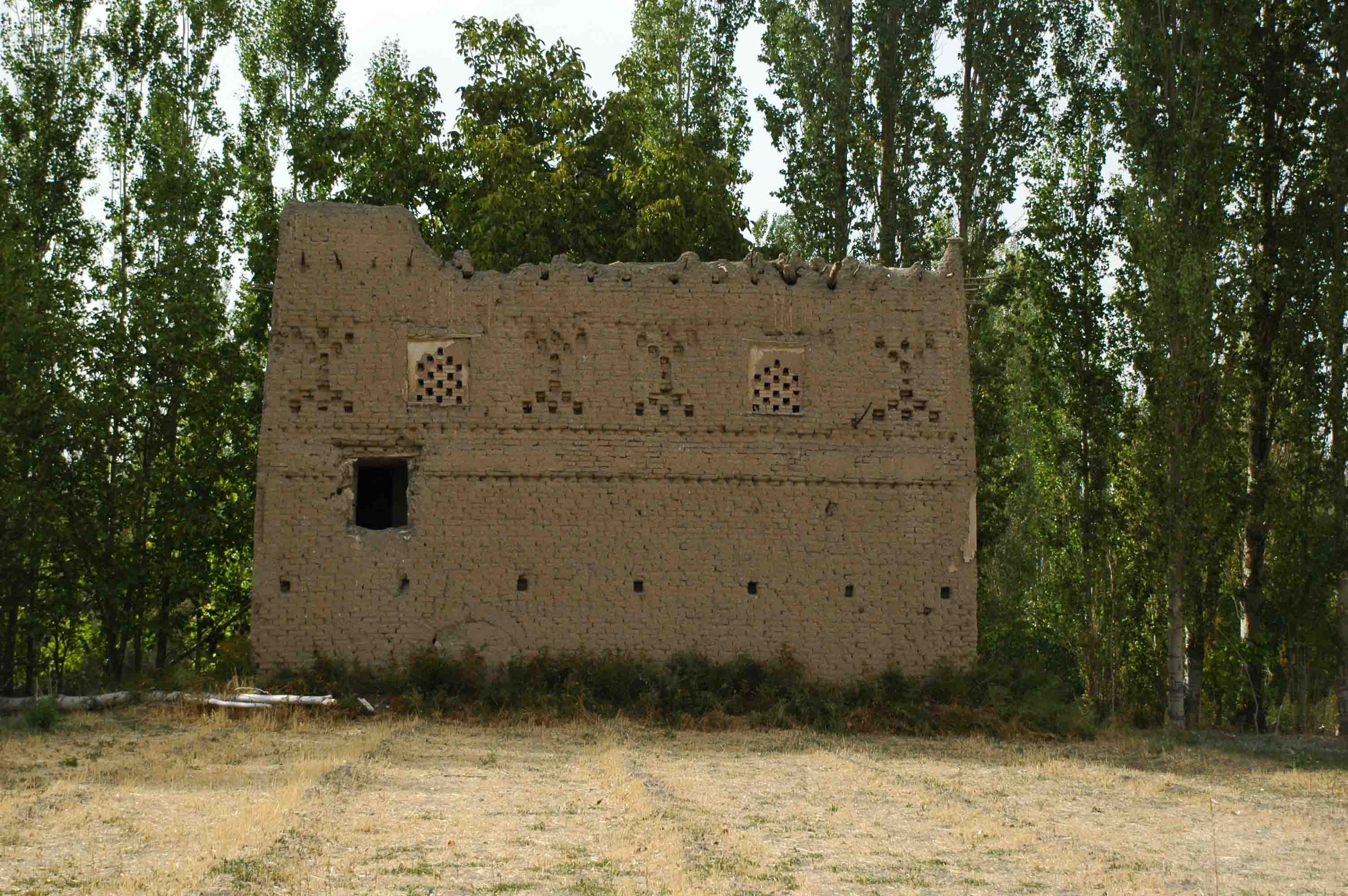 Pigeon towers of the Isfahan province